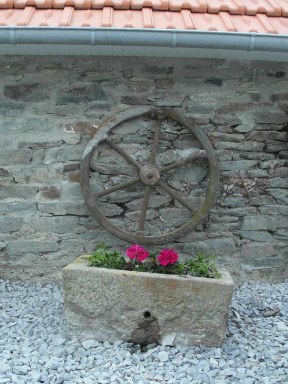 Les Hirondelles De La Baie Vains Exterior foto